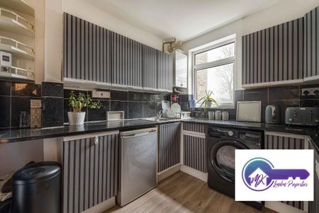 1 bedroom in a flat share to rent - Photo 5