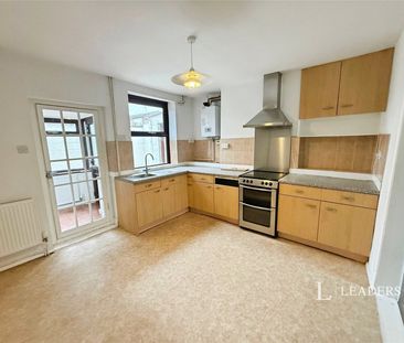 2 bedroom house to rent West End Villas, Stamford, Lincolnshire, PE9 - Photo 3