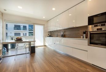 Apartamento T4 em Lisboa