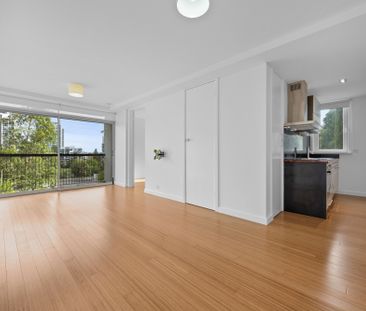 12/38-42 Waterloo Crescent, East Perth Wa 6004 - Photo 1