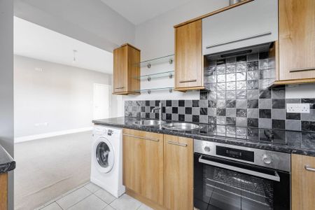 1 bedroom flat to rent - Photo 5