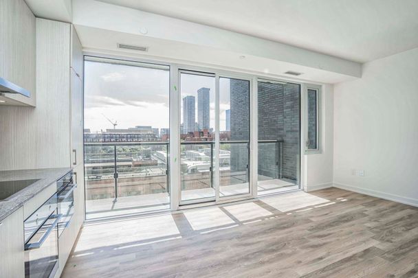 For Lease - 158 Front Street Unit# 624, Toronto, Ontario - Photo 1