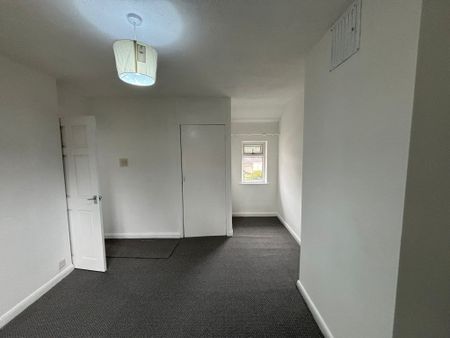 2 Bed - 107 Wykebeck Avenue, Leeds - LS9 0JG - Professional - Photo 4