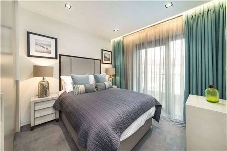 This is a beautiful 6th floor apartment in the heart of St James's - Photo 5