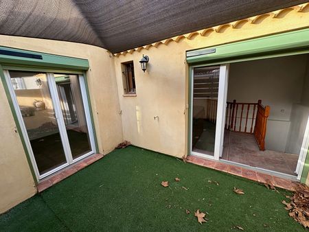 Maison de village en centre village de MOURIES T4 3 chambres Terrasse, - Photo 5