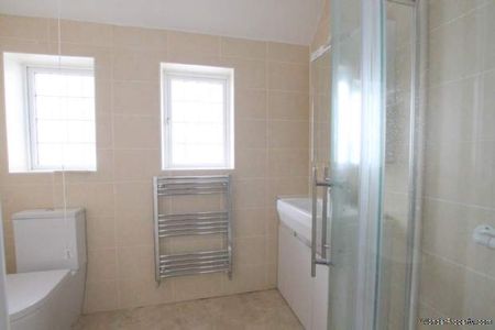 2 bedroom property to rent in Bushey - Photo 4