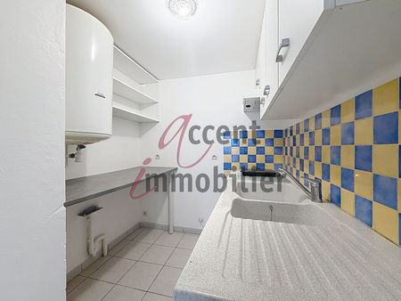 Cabannes : Appartement 35 m² au RDC, - Photo 4
