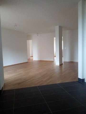 Apartment - Photo 4