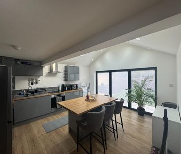 3 bedroom Bungalow To Let - Photo 6