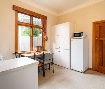Cornhill Street - Available 2026 - Internet Included - Fully Furnished - Photo 1
