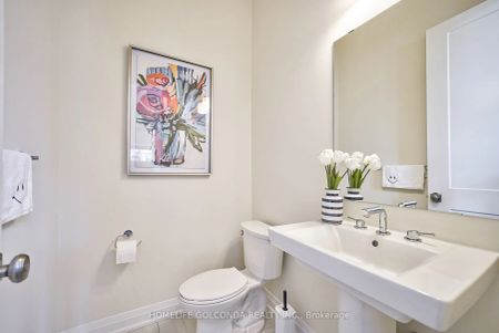 Condo Townhouse For Lease | N9258349 - Photo 4