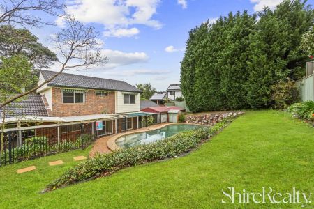 “Spacious family home in a prime location” - Photo 3