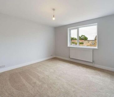 St. Martins Way, Thetford, IP24 - Photo 4