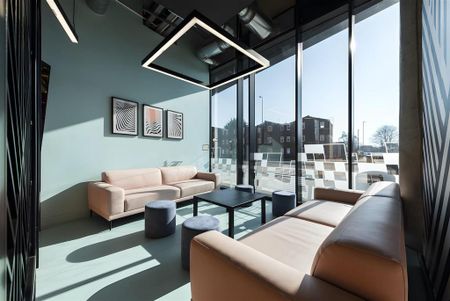 1 bedroom in a flat share to rent - Photo 3