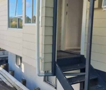 Sunny deck near Sunnyvale station - Photo 3