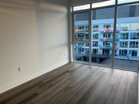 For Lease - 333 Sunseeker Avenue Unit# 616, Innisfil, Ontario - Photo 4