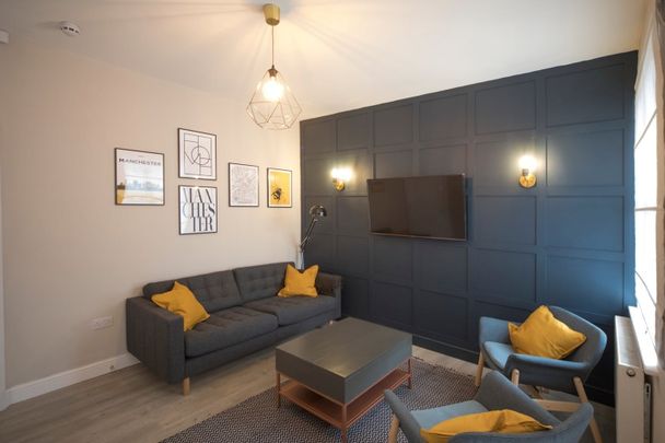 7 Bed Terraced House, Ruskin Avenue, M14 - Photo 1