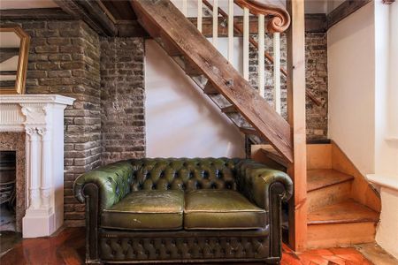 4 bedroom apartment to rent - Photo 2