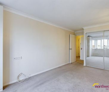 1 bedroom flat to rent - Photo 6