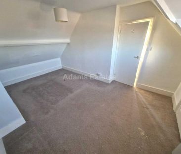 3 bedroom flat to rent - Photo 2