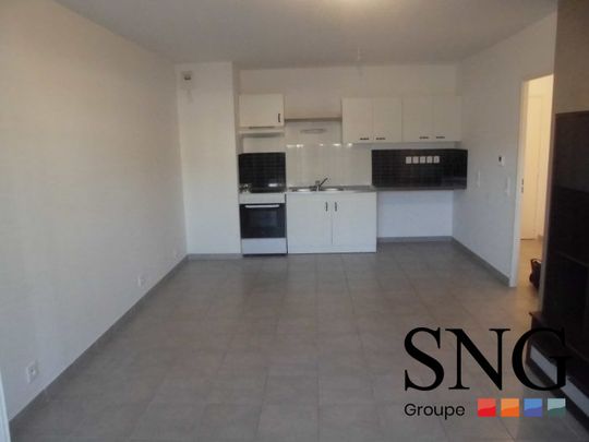 T3 AVEC TERRASSE, JARDIN ET PARKING - Photo 1