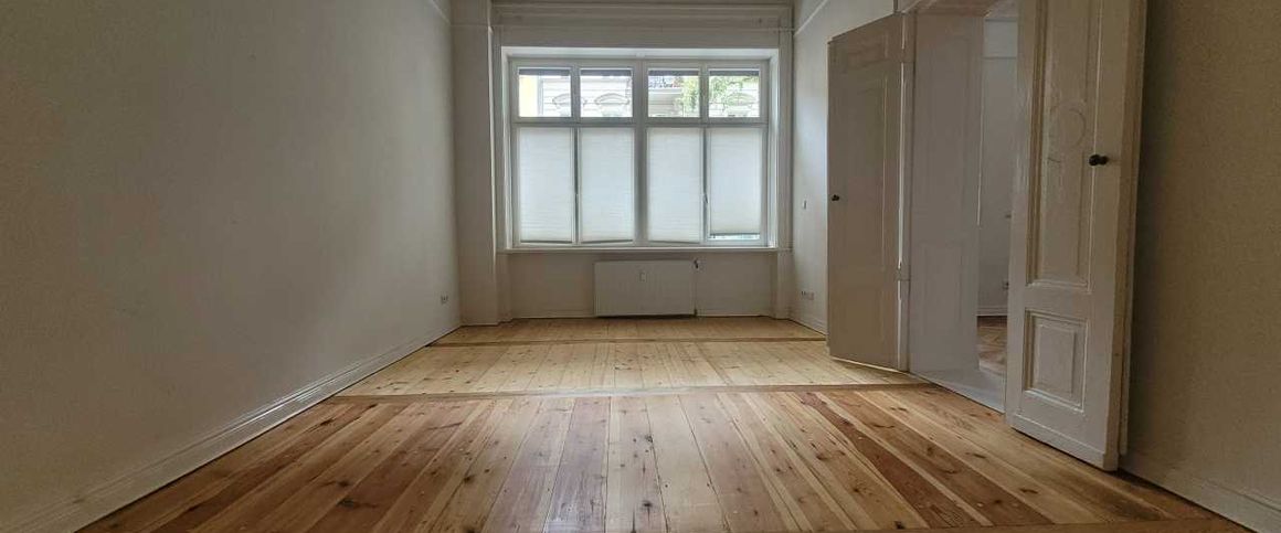 Altbau-Optik und moderne Ausstattung - top Wohnung sucht Sie! - Photo 1