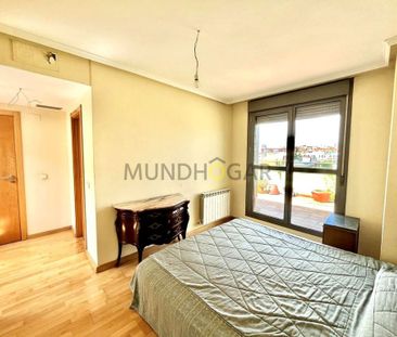 Luxury penthouse for rent in Madrid, Spain - Photo 6