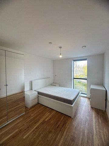 2 bedroom flat to rent - Photo 4