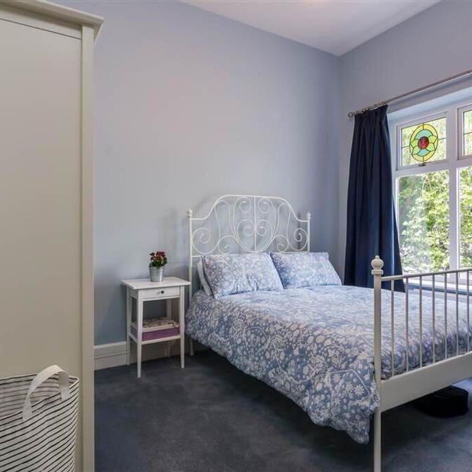 Apartment 2 83 Myrtlefield Park, Belfast, BT9 6NG - Photo 1