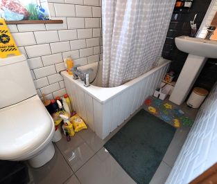 6 bedroom House in Richmond Avenue, Leeds - Photo 4