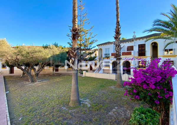 Beautiful apartment with stunning views of the salt la