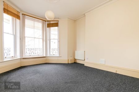 2 bed flat to rent in Warrior Square, St Leonards-on-Sea - Photo 4