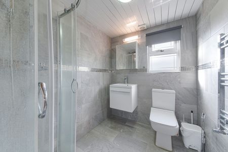 Room in a Shared House, Willoughby Lane, N17 - Photo 5