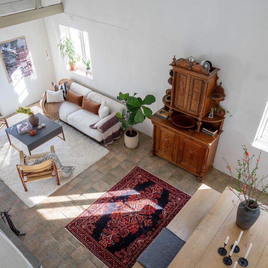 Komedivägen, Skogås - Photo 1