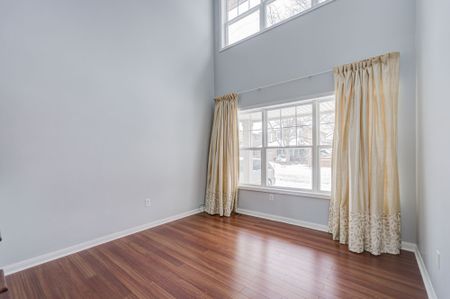 For Lease - 1230 Sagewood Crescent, Oakville, Ontario - Photo 2