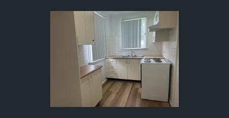 Family-Friendly Home in a Prime Location! - Photo 2