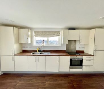 Pearse Close, PENARTH - Photo 5