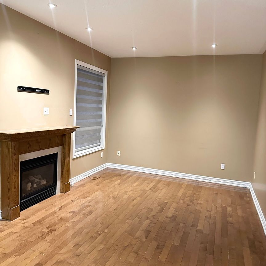 For Lease - 5 Sea Lion Road, Brampton, Ontario - Photo 1