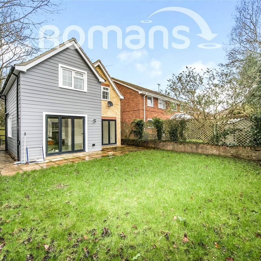 Venetia Close, Emmer Green, Reading, RG4 - Photo 1