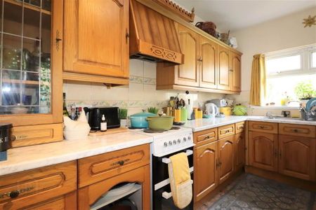 33 Wesley Street, Lisburn, BT27 4TB - Photo 5