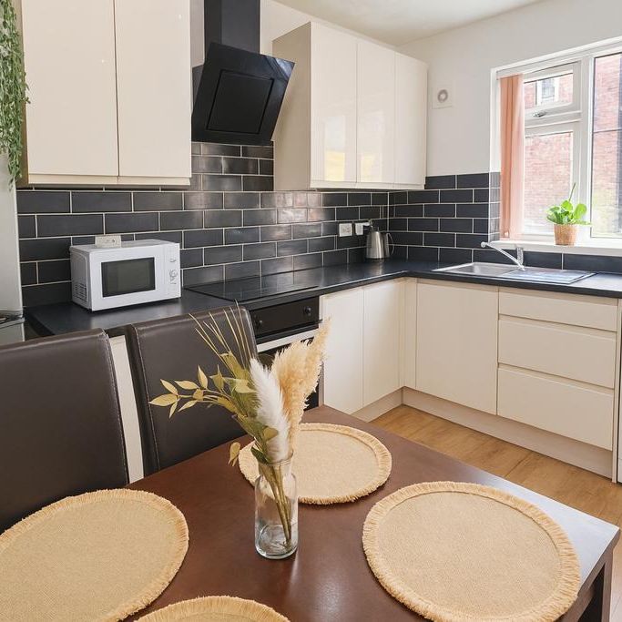 4 bedroom house to rent - Photo 1