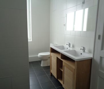 Location Maison 100m² LA MADELEINE 59110 - Photo 2
