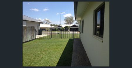 Affordable Family Home in Mareeba - Photo 2