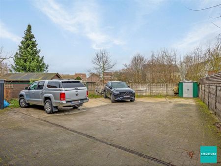 Appartement met 2 kamers en staanplaats - Photo 3