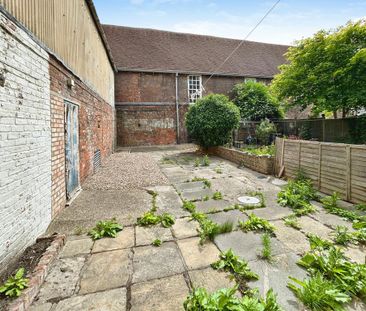 3 bedroom terraced house to rent - Photo 5