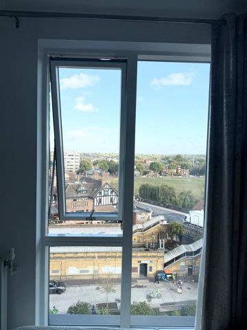 Room in a Shared Flat, Adenmore Road, SE6 - Photo 3