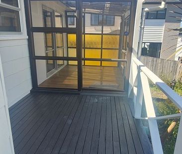 Renovated 3-Bedroom Standalone Home + Sunroom - Photo 2