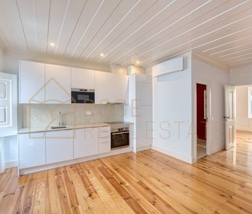 Santa Maria Maior, Lisbon - Photo 6