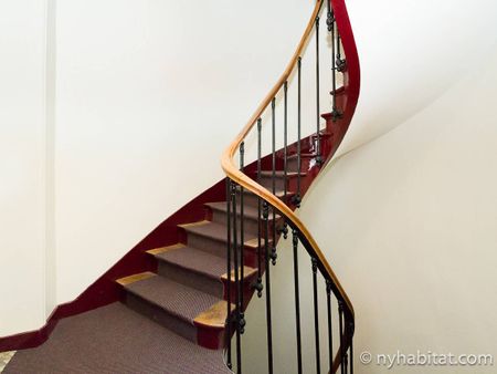 Logement à Paris, Location meublée - Photo 4