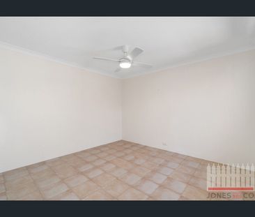 STREET FRONT VILLA - Photo 1